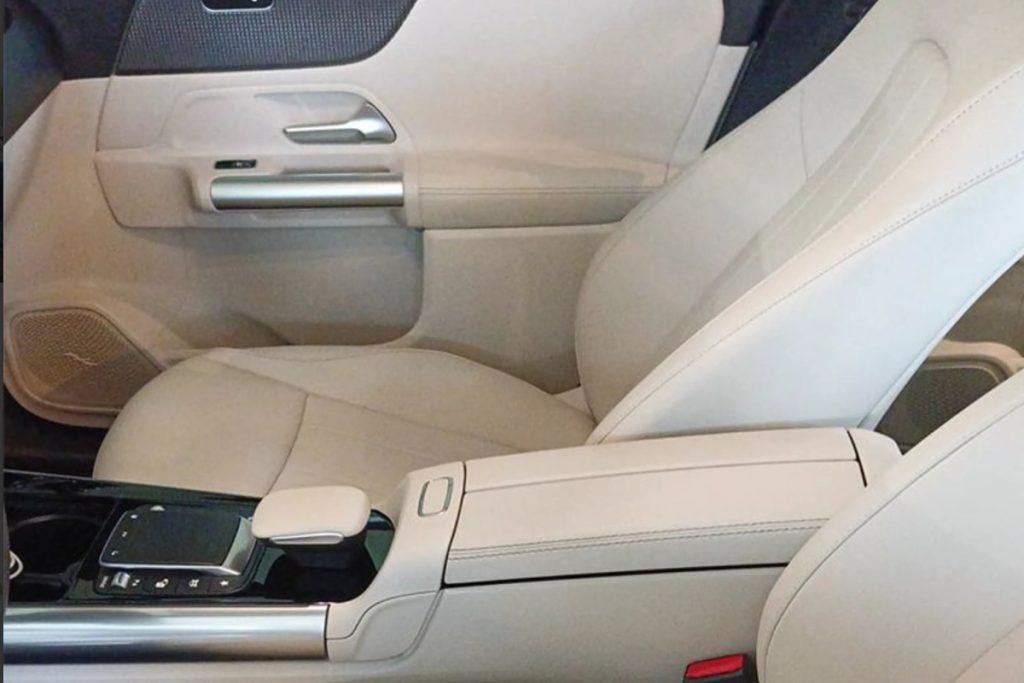 Nettoyage-intérieur-mercedes